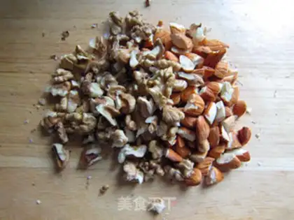 Make Almond walnuts step 0