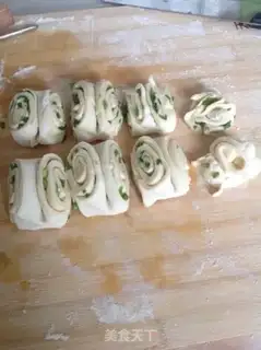 Make Onion rolls step 5