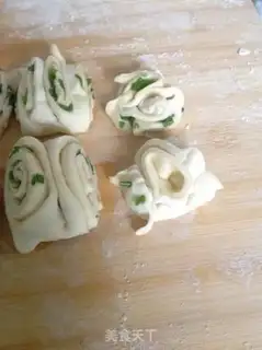 Make Onion rolls step 6