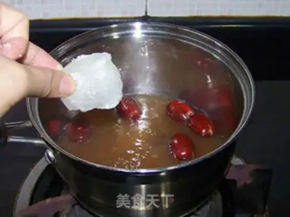 Make Ogly-poo egg soup step 3