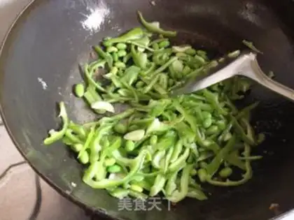 Make Lily Burning Dutch beans step 5