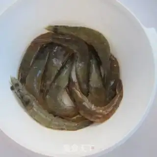 Make Garlic shrimp step 1