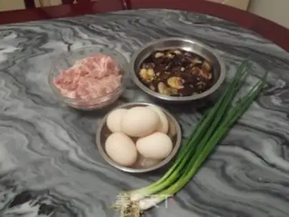 Make Eggs step 0
