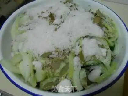 Make Russian pickle step 2