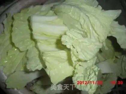 Make Spicy hot pot with red oil step 3