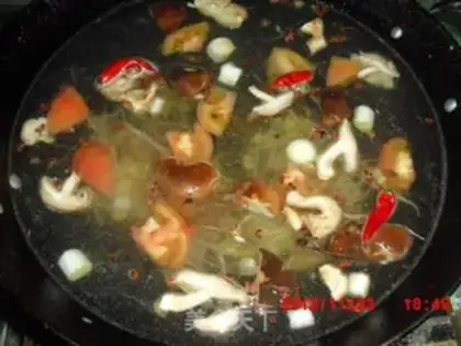 Make Spicy hot pot with red oil step 9