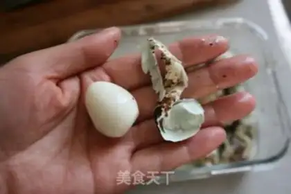 Make Quick decorating quail eggs step 8