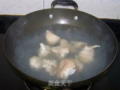 Make Red-hot milk pig hoof step 2