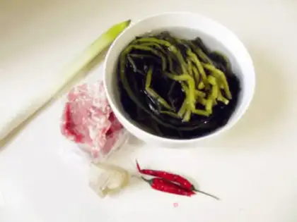 Make Scrambled bean paste step 0