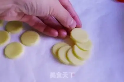 Make Flower cookies step 6