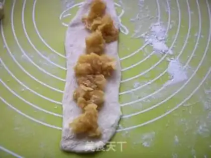 Make Jelly buns step 3