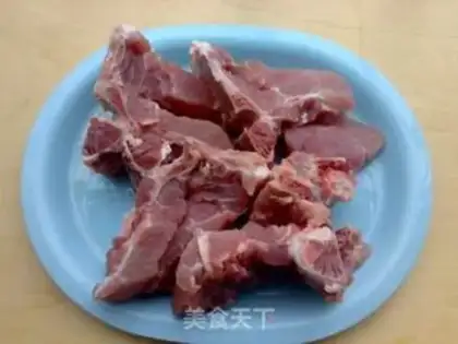 Make Dragon Bone Light Mountain soup step 1
