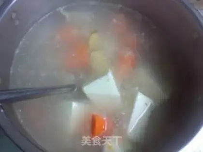 Make Dragon Bone Light Mountain soup step 3