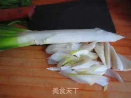 Make Onion fried eggs step 0