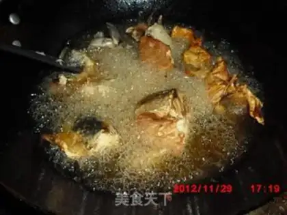Make Iron-pot fish step 1