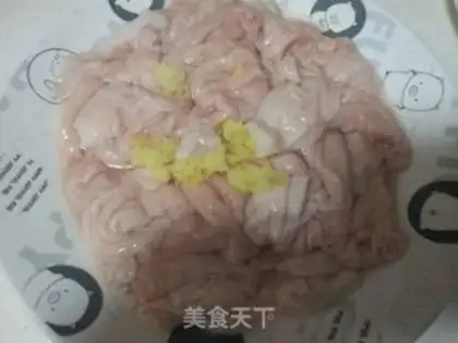 Make Sour sauce and pig intestines step 1