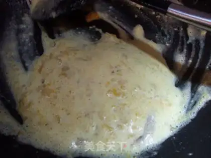 Make Scrambleded crabs step 2