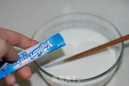 Make Homemade sour cream step 2