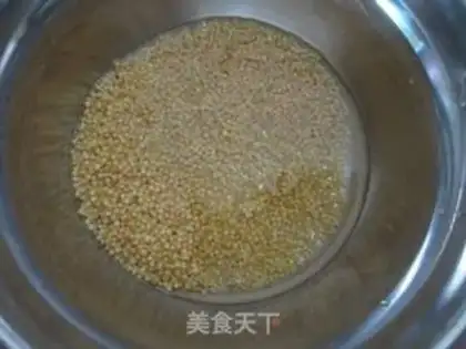 Make Silver-eared red-leaved porridge step 2