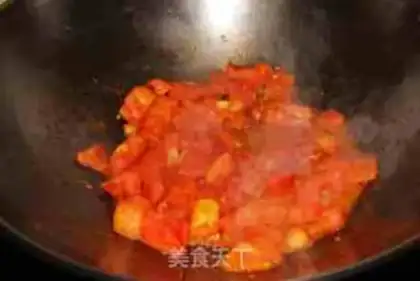 Make Tomato fried eggs step 4