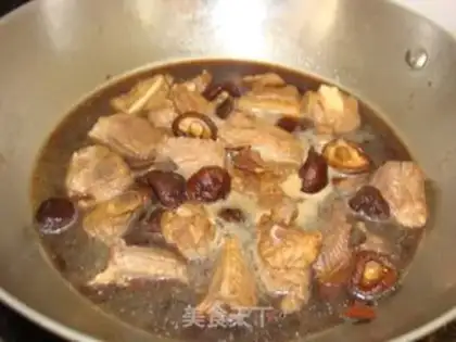 Make Red burning chestnut ribs step 7