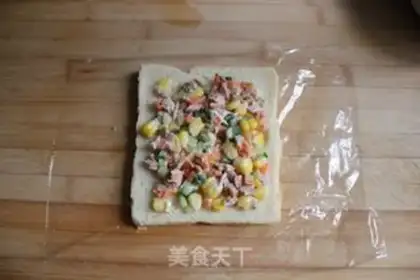 Make Tuna sandwich step 8