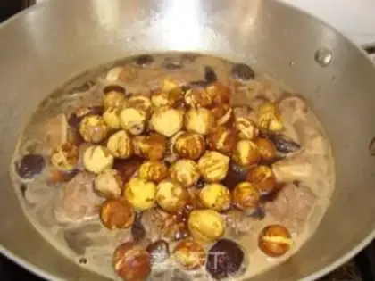 Make Red burning chestnut ribs step 8
