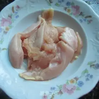 Make The cold hand tore the chicken step 0
