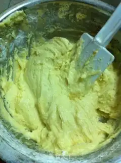 Make Vanilla butter cookies step 4