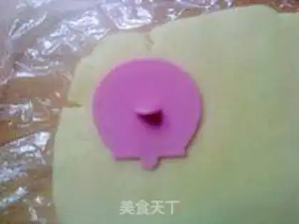 Make doraemon cookies step 11