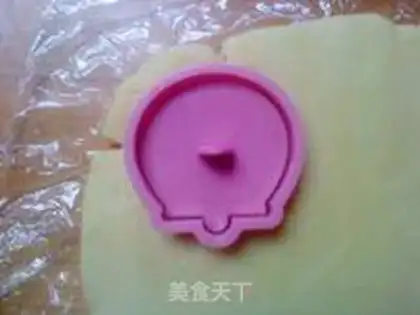 Make doraemon cookies step 12