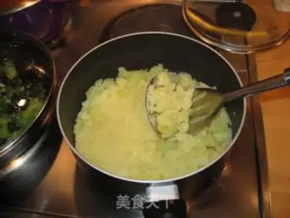 Make Classic mashed potatoes step 3