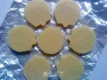 Make doraemon cookies step 17
