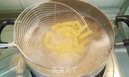 Make Crab mushroom bacon pasta step 2