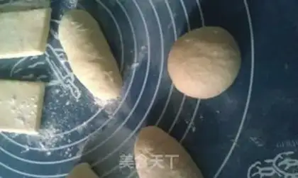 Make A thousand layers of sesame bread step 4