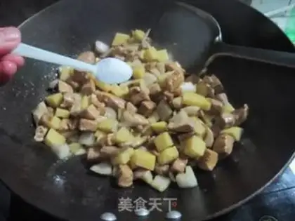 Make Potato chicken mushroom rice step 8