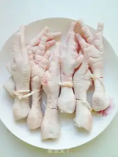 Make Soy sauce and veal claws step 1