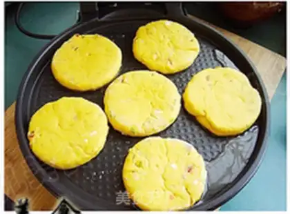 Make Pumpkin pancakes step 17