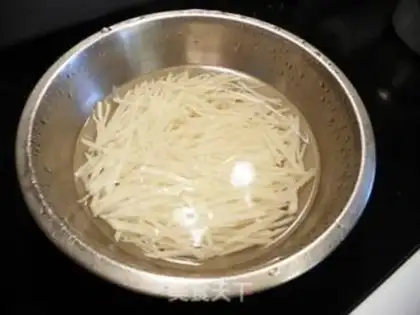 Make Spice of mushroom celery step 0