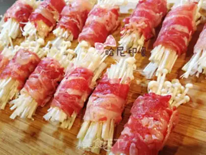 Make Gold pin mushroom beef rolls step 2