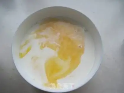Make Fresh milk egg pudding step 1