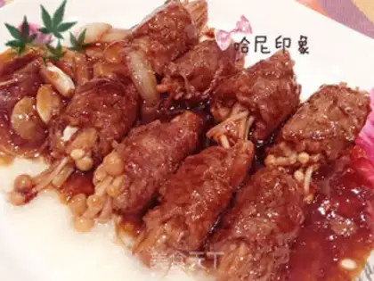 Make Gold pin mushroom beef rolls step 4