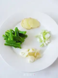 Make A fragrance chicken corset step 1