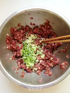 Make Chicken soup, shrimp dumplings step 1