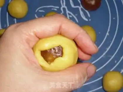 Make Almond peaches step 10