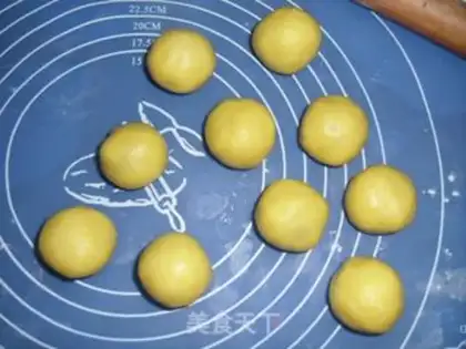 Make Almond peaches step 11