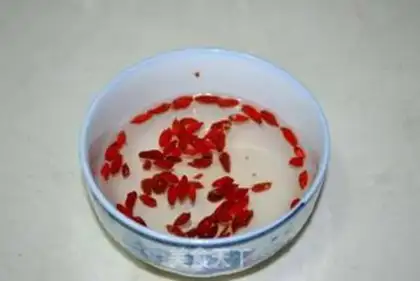 Make Piggy radish corn soup step 3