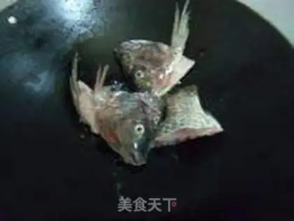 Make Fish head tofu soup step 2