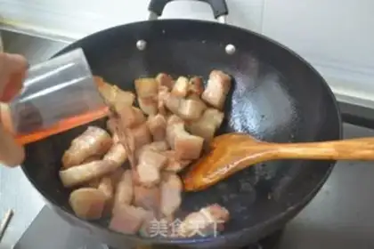Make Red wine, red meat step 3