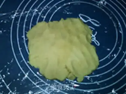 Make Mashed pea rolls step 1